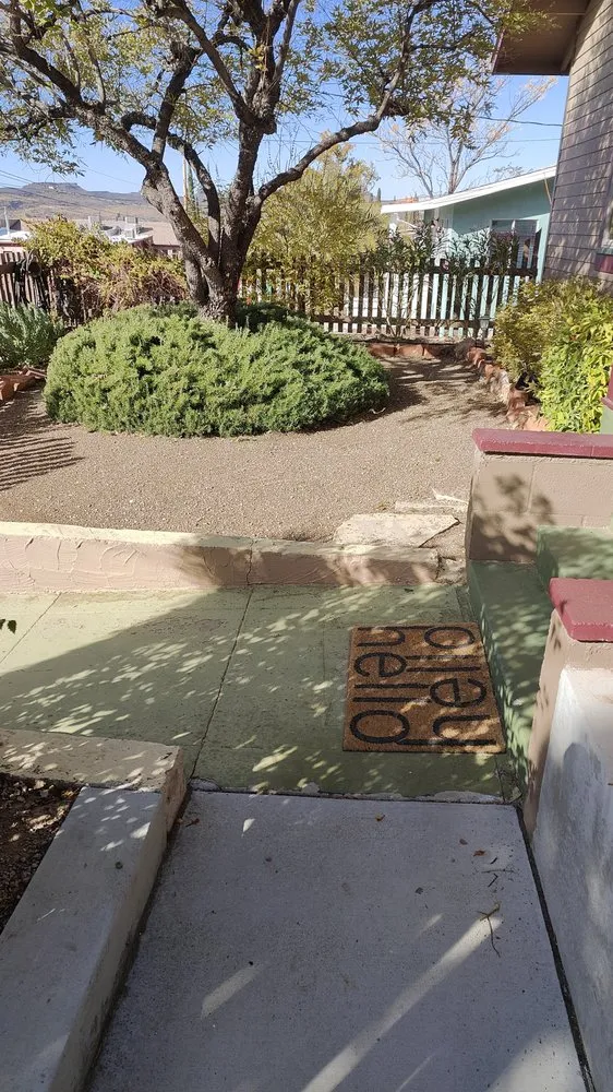 Local landscape installation in Kingman, AZ by High Desert Oasis