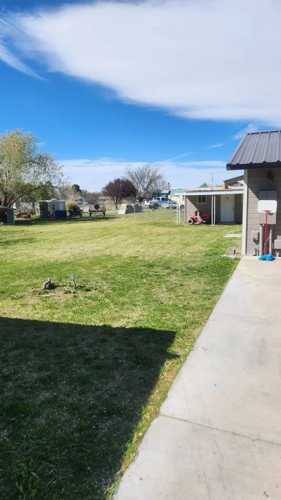 Reliable lawn care service in RIMROCK, AZ by High Desert Tree & Lawn Care