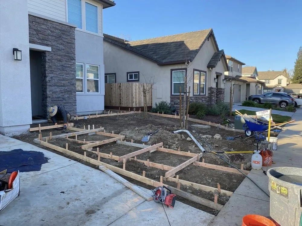 Professional lawn mowing service in Victorville, CA - High End Landscape