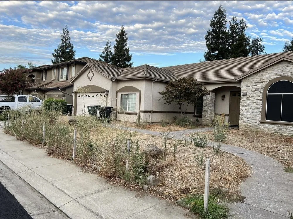 Professional lawn mowing service experts serving Victorville, CA - High End Landscape