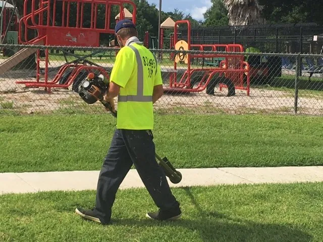 Top-rated lawn mowing service in Humble, TX by High Maintenance