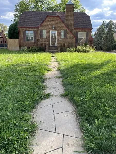 Professional yard maintenance in Pueblo, CO - High Performance Yard & Lawn Care