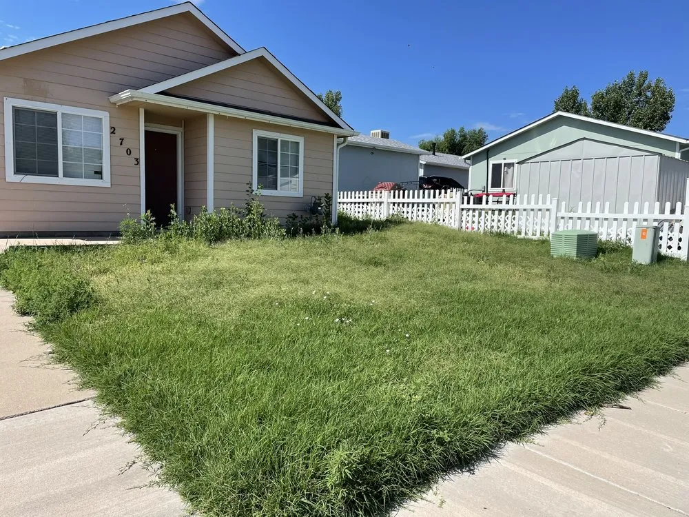 Trusted lawn mowing service in Pueblo, CO - High Performance Yard & Lawn Care