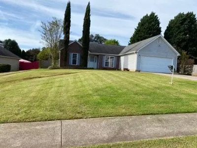 Local lawn mowing service experts serving Stockbridge, GA - high quality landscaping