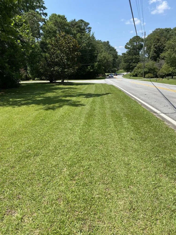 Professional garden landscaping near you in Fayetteville, GA by High Quality Lawn Maintenance