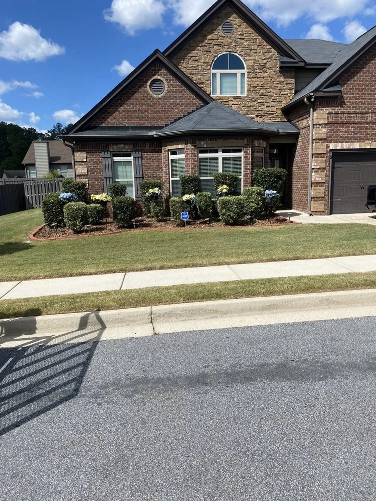 Affordable landscape design experts serving Fayetteville, GA - High Quality Lawn Maintenance