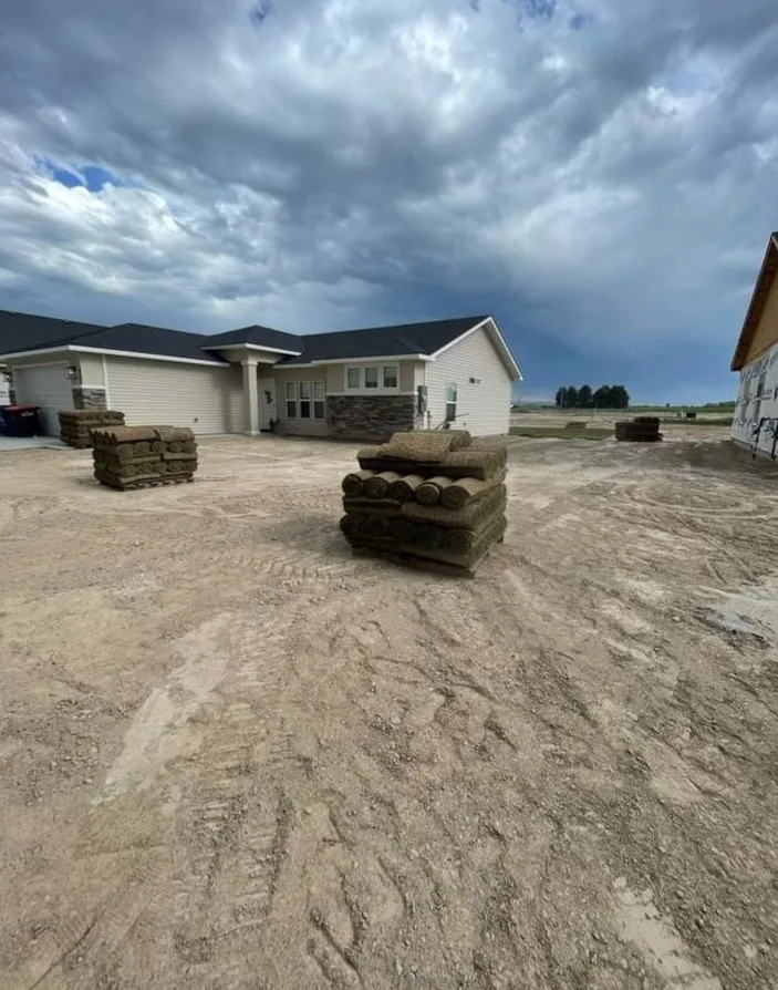 Expert yard maintenance for year-round maintenance in Jerome, ID by High Tech Landscaping