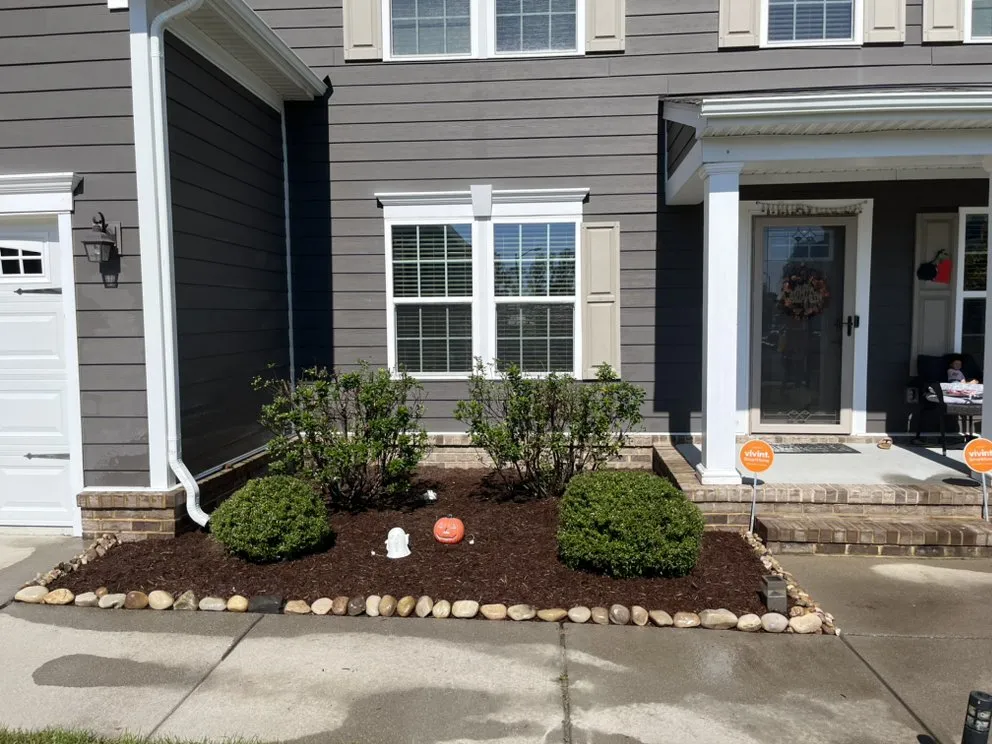 Expert yard maintenance experts serving Norfolk, VA - High View Landscaping Services