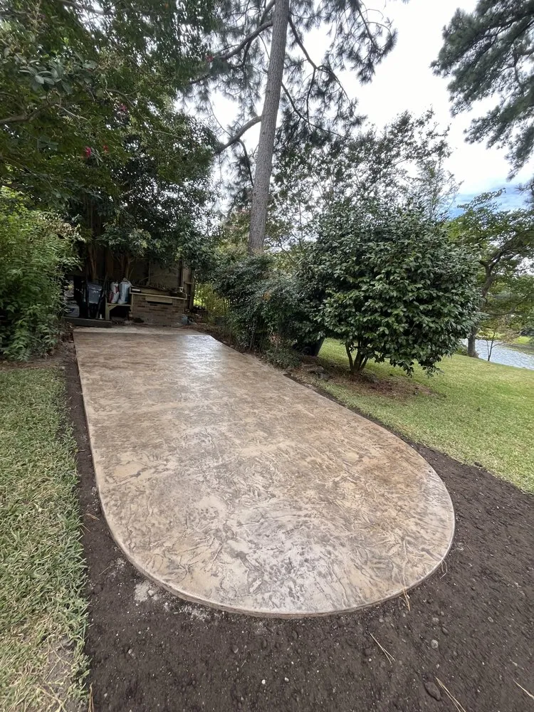 Reliable lawn care service in Norfolk, VA by High View Landscaping Services