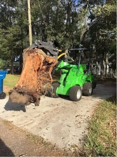 Reliable lawn care service with custom design across Lakeland, FL - High View Tree Service