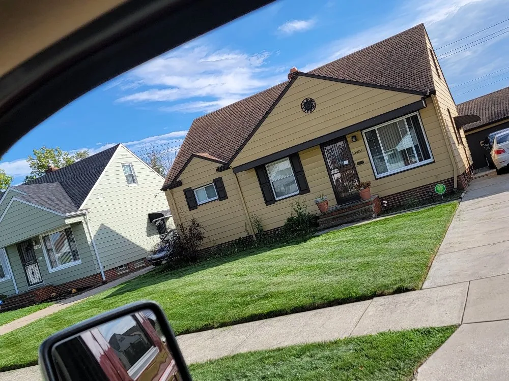 Professional yard maintenance in Solon, OH - Higher Expectations