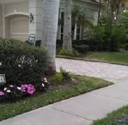 Trusted lawn mowing service experts serving Lake worth, FL - Higher peak lawn care