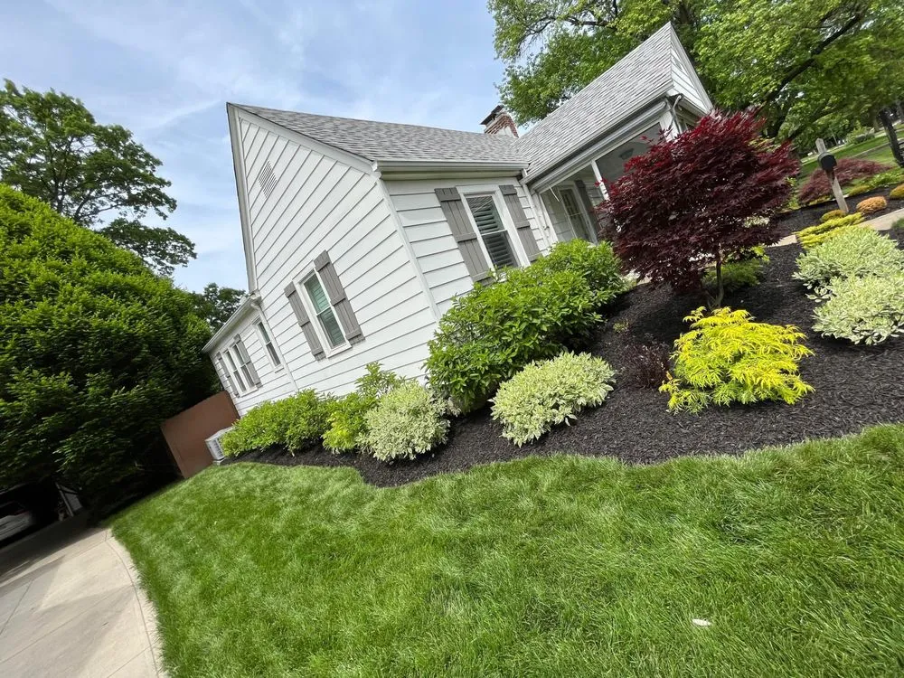 Affordable yard cleanup service experts serving Columbus, OH - HighGrass Lawn Care