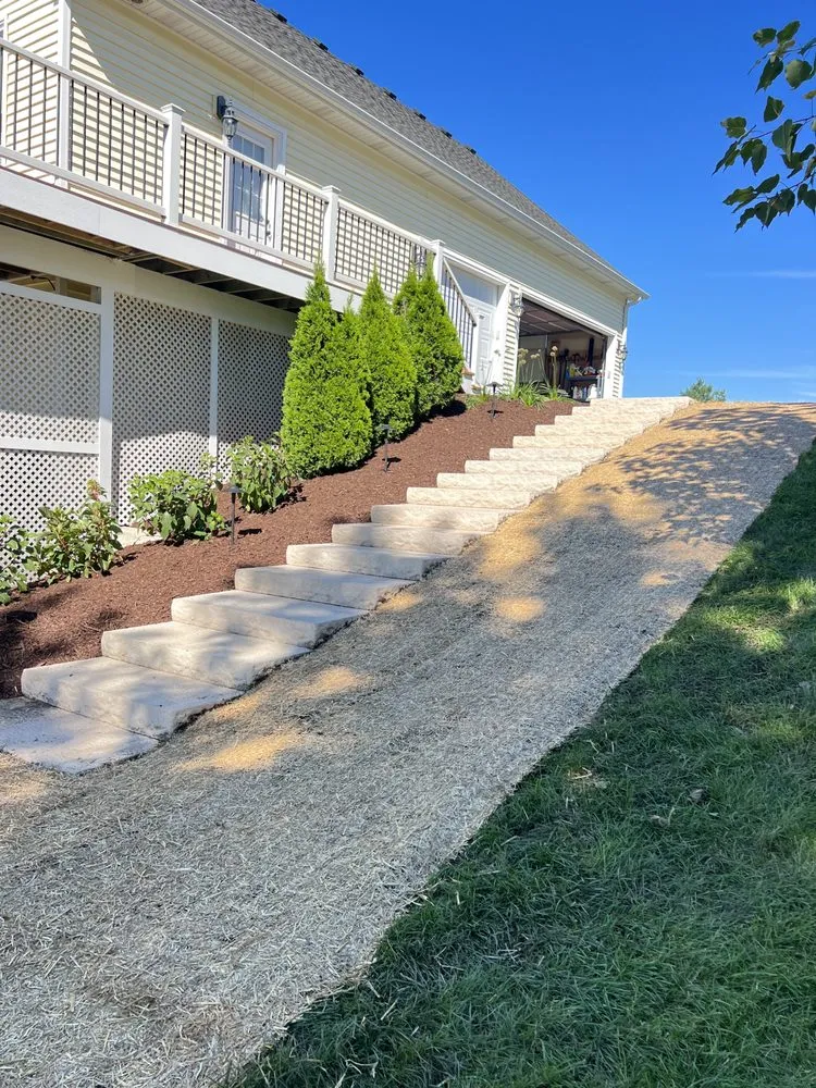 Top-rated garden landscaping experts serving Joliet, IL - Highland Landscape