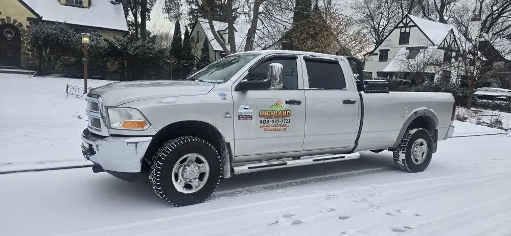 Professional lawn mowing service in Plainfield, NJ - Highland landscaping