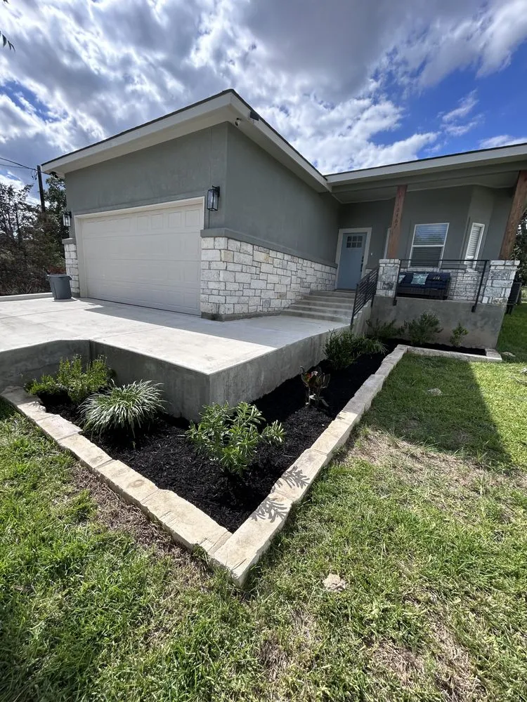 Expert garden landscaping for year-round maintenance across Spring Branch, TX - Highlander Lawns & Landscaping