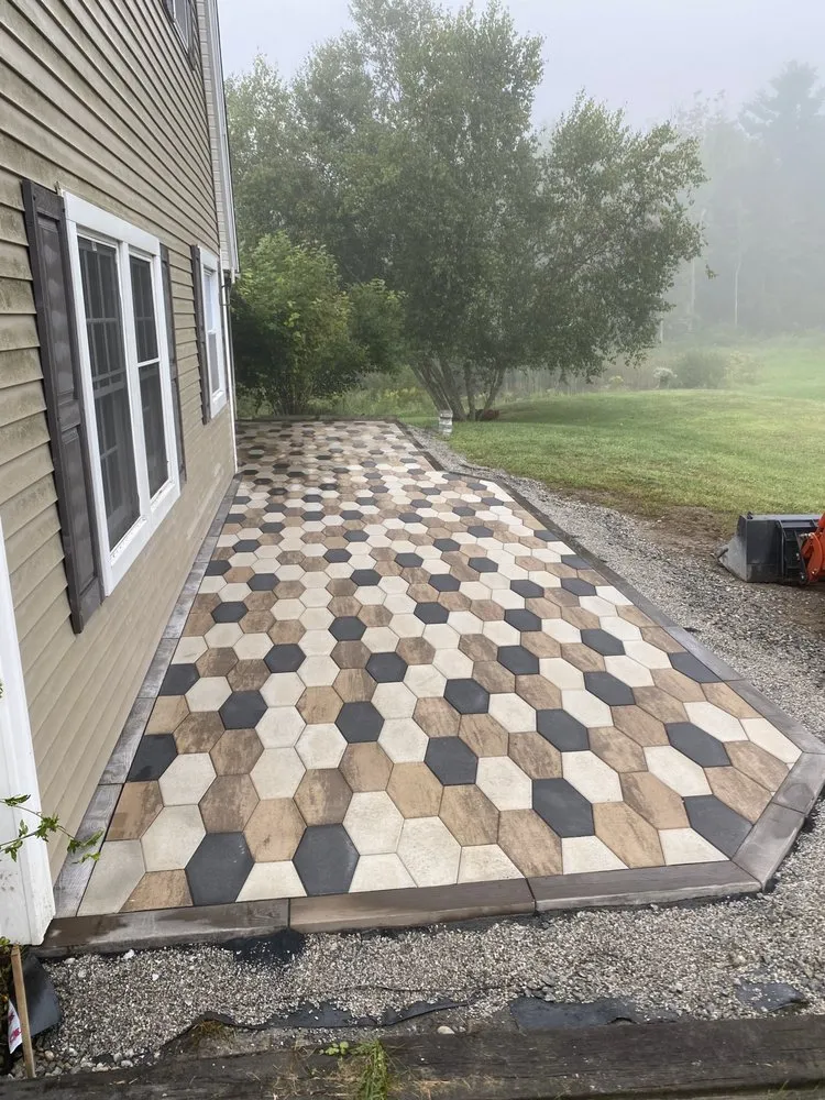 Professional garden landscaping experts serving New Sharon, ME - Highlands Hardscapes