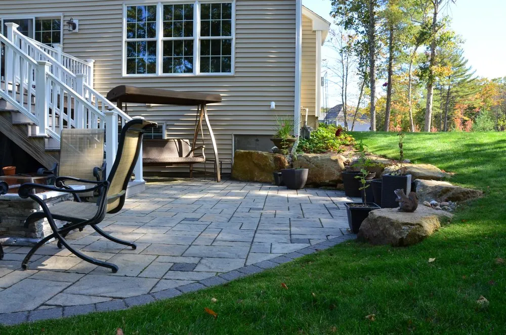 Reliable yard maintenance experts serving Glastonbury, CT - Highlight Landscape & Design