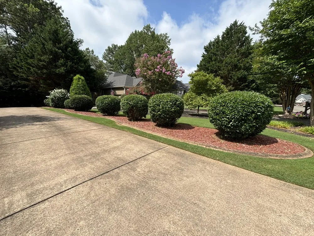 Custom outdoor landscaping in Lawrenceville, GA - Hightower’s 4 Seasons