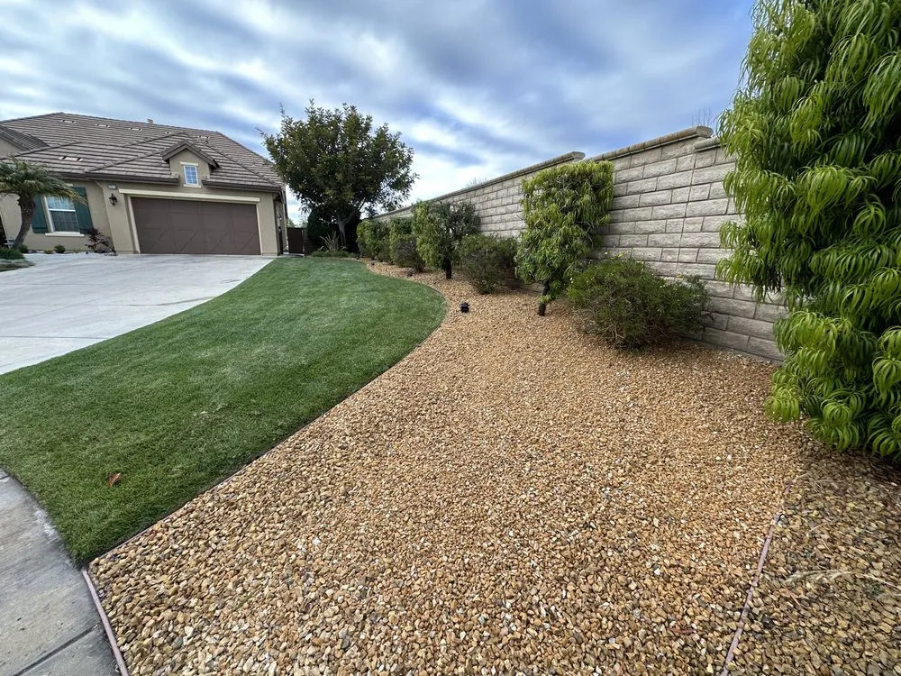 Affordable landscaping services experts serving Oxnard, CA - Higos lawncare by Saul Lopez