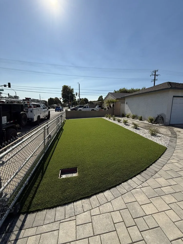 Top-rated yard maintenance experts serving Oxnard, CA - Higos lawncare by Saul Lopez