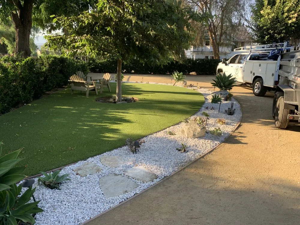 Affordable residential landscaping experts serving Oxnard, CA - Higos lawncare by Saul Lopez