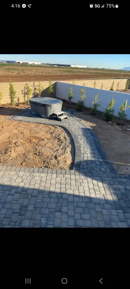 Trusted residential landscaping for beautiful yards in Phoenix, AZ by Higueras Hardscape