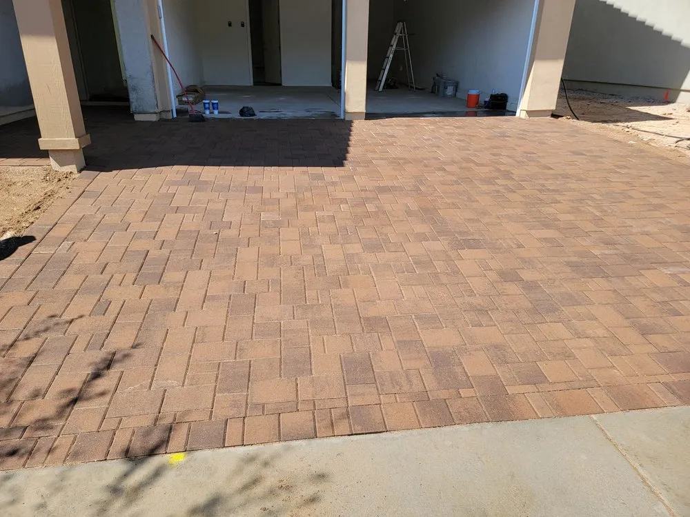 Affordable lawn mowing service in Phoenix, AZ by Higueras Hardscape