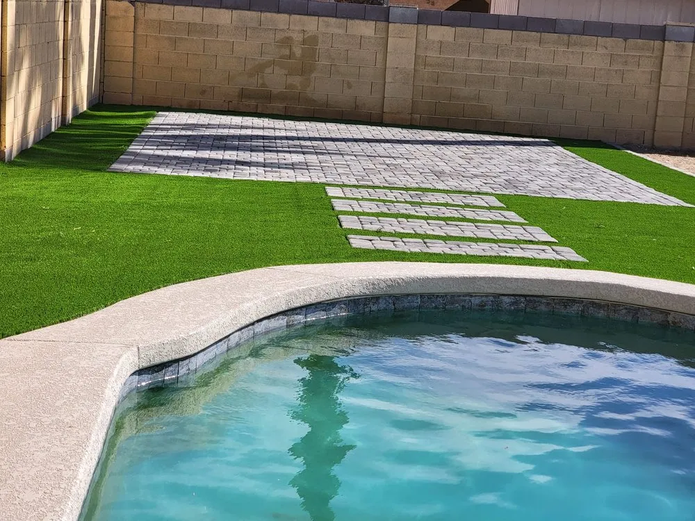 Expert garden landscaping for beautiful yards in Phoenix, AZ by Higueras Hardscape