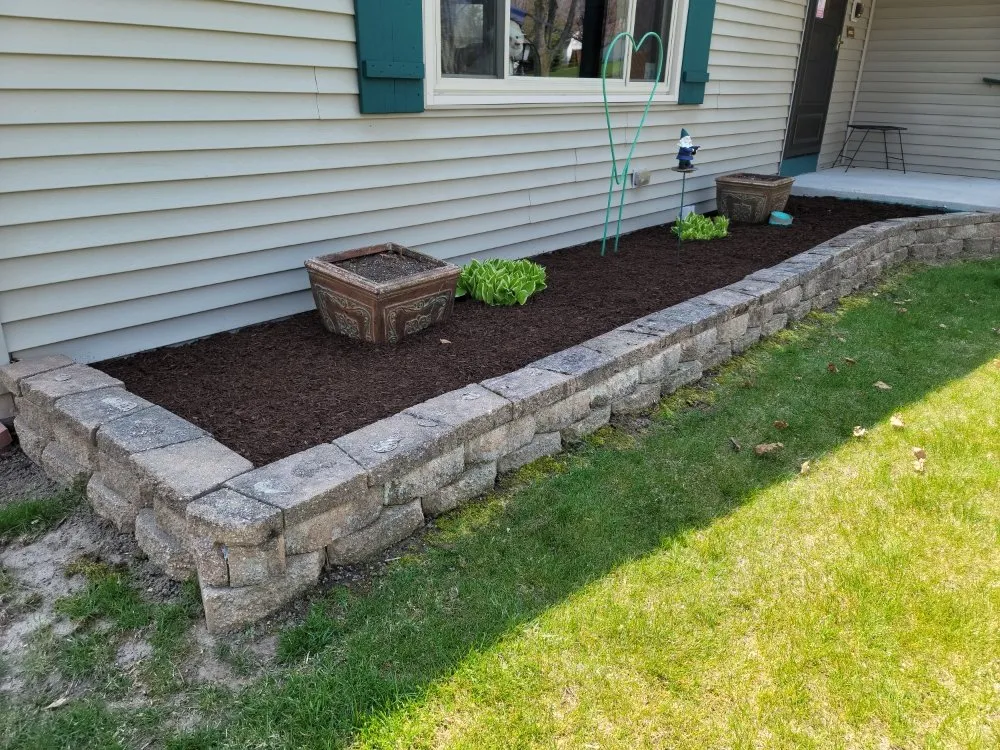 Professional landscaping services experts serving Sheboygan, WI - Hilbelink's Lawn Care