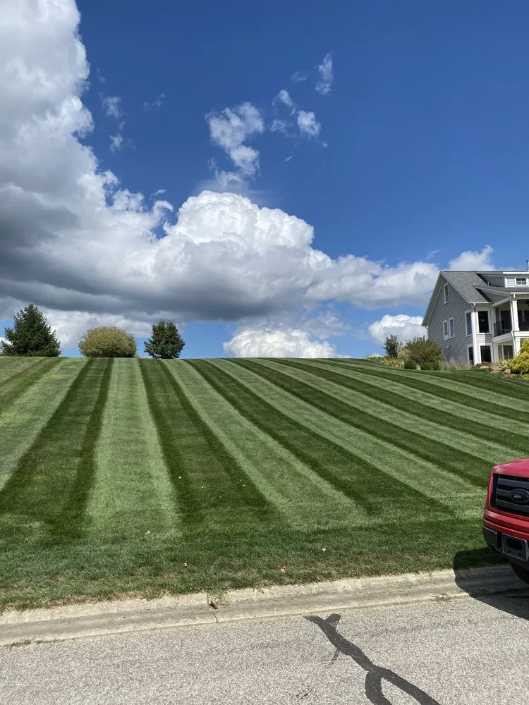 Local garden landscaping in Cromwell, IN by Hilbish Lawncare
