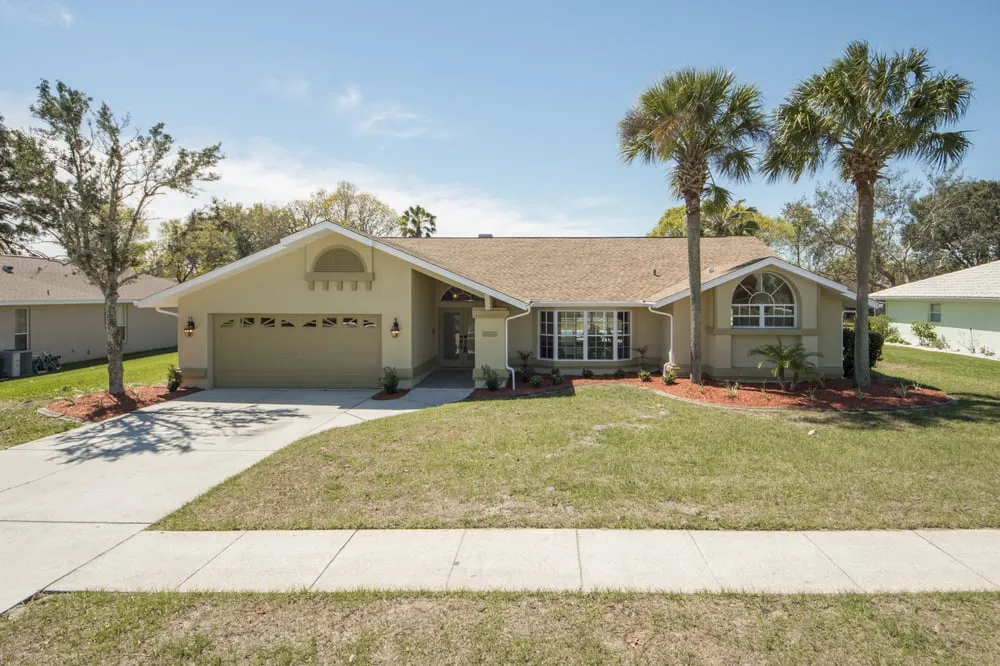 Expert outdoor landscaping in Spring Hill, FL by Hildreth Sod & Landscape