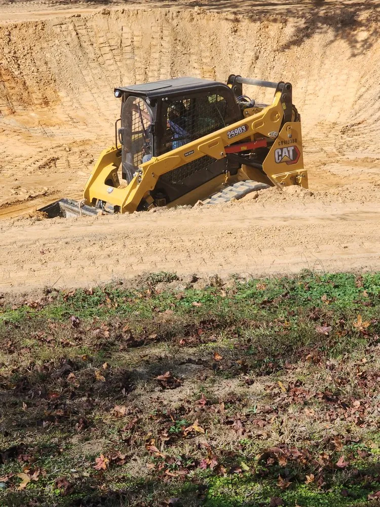 Top-rated yard cleanup service in Pinson, AL by Hill Construction and Development