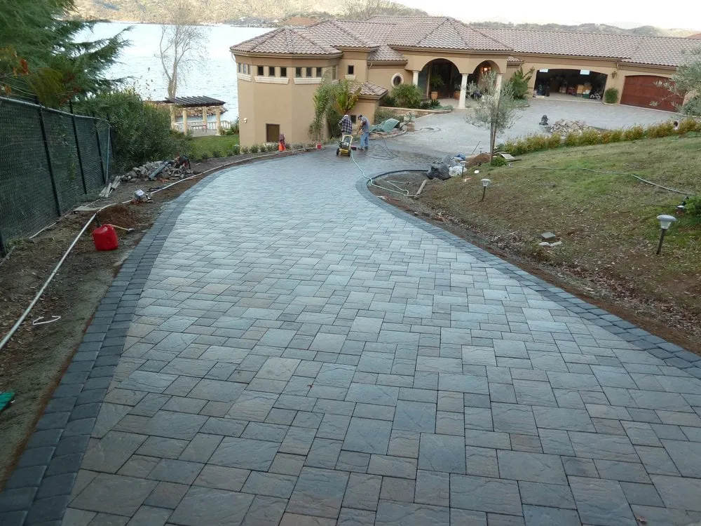 Top-rated garden landscaping in San Carlos, CA - Hill Construction Company