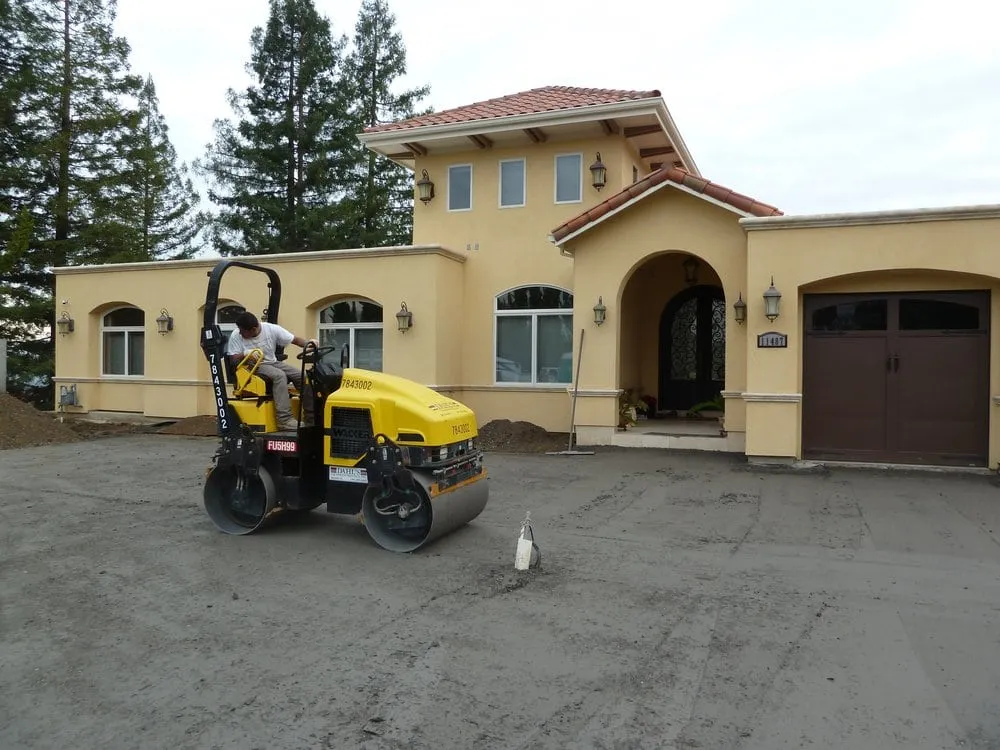 Reliable lawn care service experts serving San Carlos, CA - Hill Construction Company