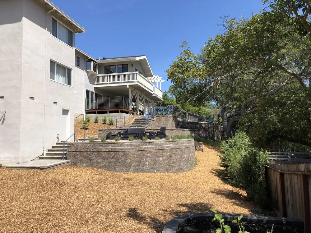 Reliable lawn care service experts serving San Carlos, CA - Hill Construction Company