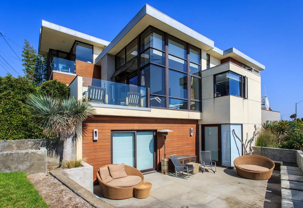 Professional residential landscaping for homes across Manhattan Beach, CA - Hill Construction