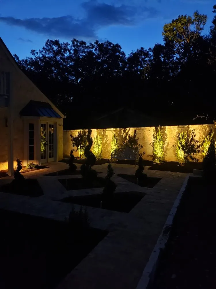 Reliable outdoor landscaping experts serving Comfort, TX - Hill Country Sod