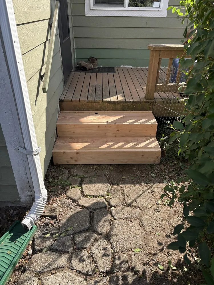 Reliable lawn care service experts serving Enumclaw, WA - Hill Family Homes