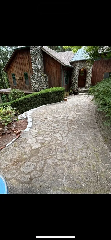 Professional garden landscaping for year-round maintenance in Enumclaw, WA by Hill Family Homes