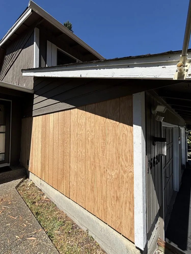 Top-rated landscaping services in Enumclaw, WA by Hill Family Homes