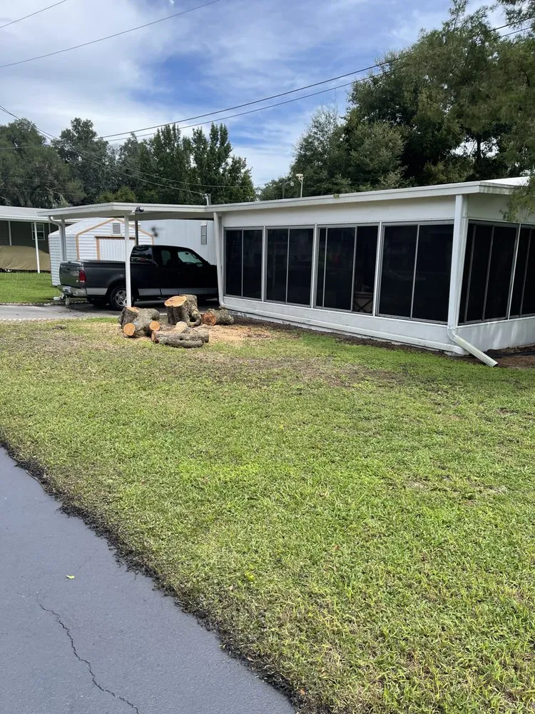 Expert garden landscaping in Spring Hill, FL - Hill Verdecia Trimming & Landscaping