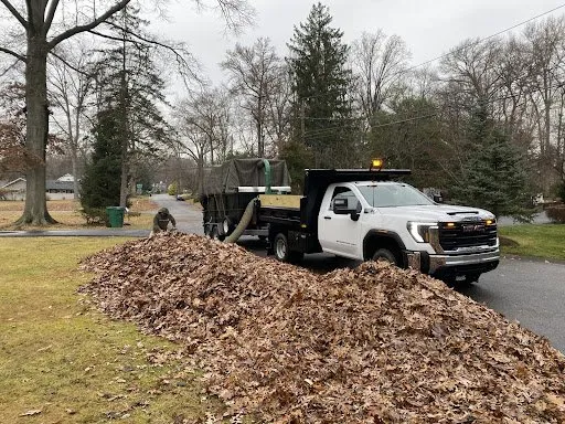 Local yard maintenance experts serving Wilmington, DE - Hillcrest Landscape Services