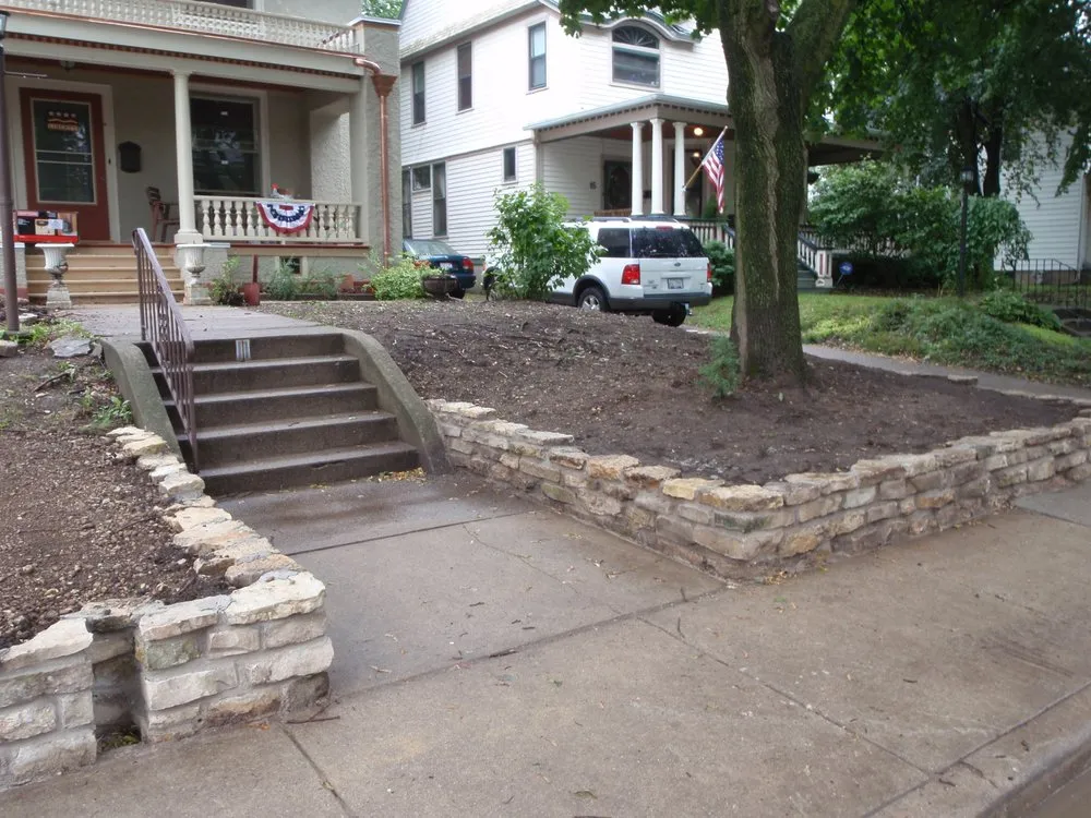 Reliable outdoor landscaping in Dundee Township, IL by Hills and Dales All Seasons Services