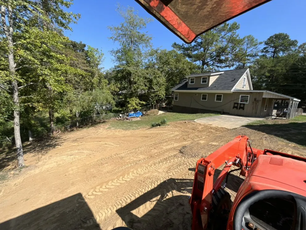 Expert landscape installation for beautiful yards in Vicksburg, MS by Hill’s Custom Services