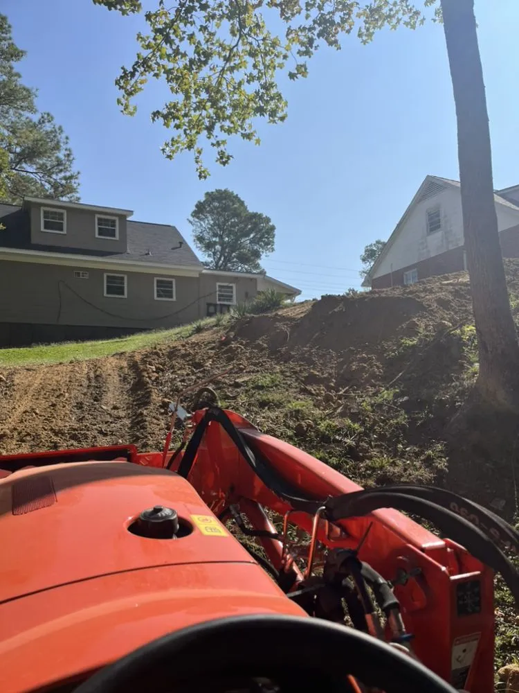 Reliable landscaping services with custom design in Vicksburg, MS by Hill’s Custom Services