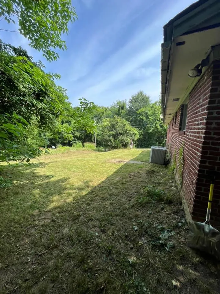 Professional outdoor landscaping in Vicksburg, MS - Hill’s Custom Services