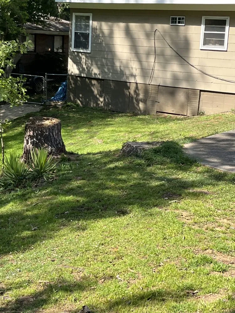 Custom lawn care service for beautiful yards in Vicksburg, MS by Hill’s Custom Services