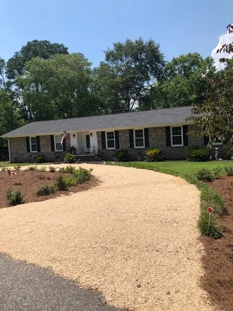 Professional garden landscaping in Conway, SC - Hills Cutting Edge