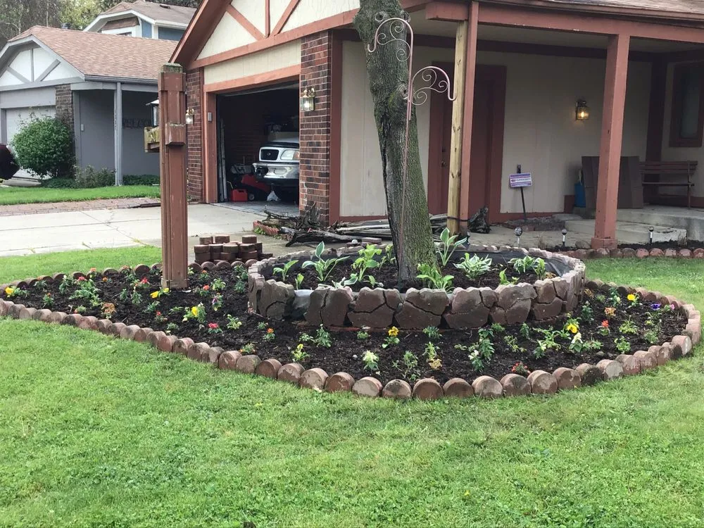 Professional garden landscaping experts serving Ashley, IN - Hill’s Landscaping & Lawn Care